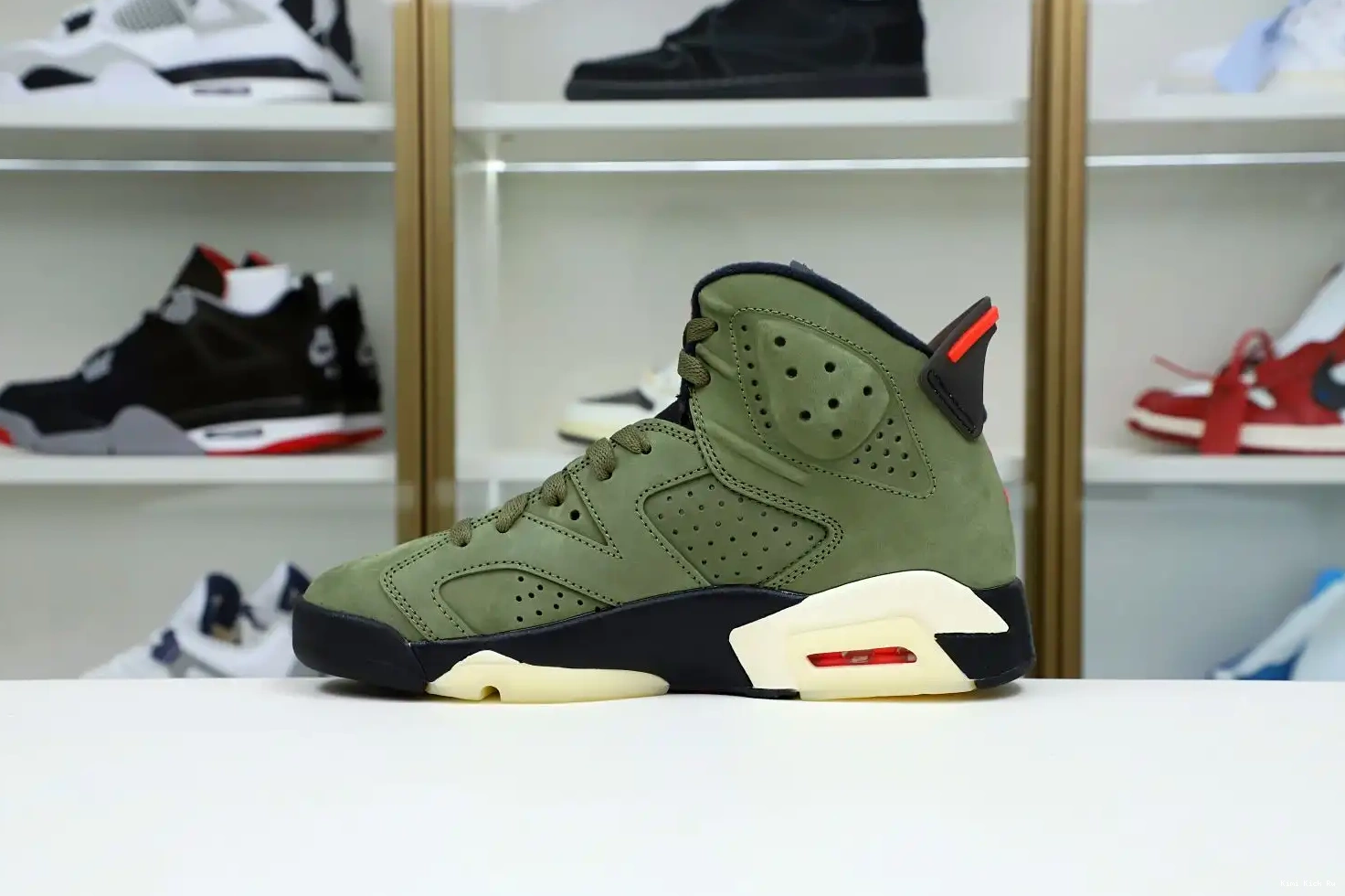 RETRO AIR 6 Kimikick 'OLIVE' TRAVIS SCOTT JORDAN X 0701